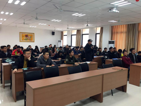 sc_151441_079942.png C:Documents and SettingsAdministrator/u684c面/u5bd2假悦享会/u7167片I1111.png