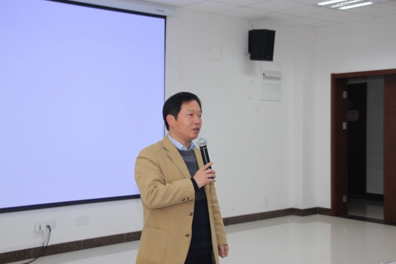 sc_211048_094443.jpg 阮新波教授_副本.jpg